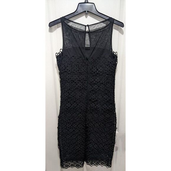 Js collections | Tiered lace cocktail dress - Picture 3 of 9